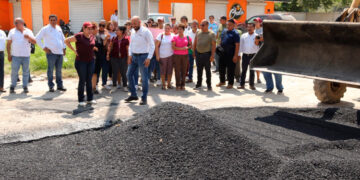Rescata Patty Chío acceso principal a la Colonia Linares