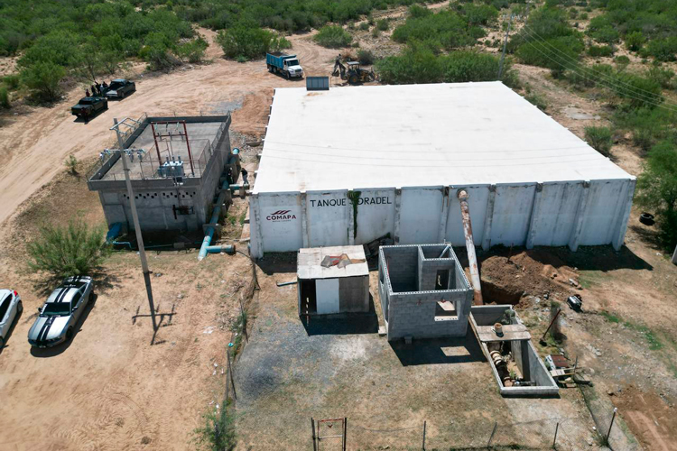 Carmen Lilia rehabilita cisterna y tanque de agua para garantizar abasto