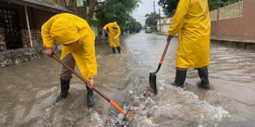 Ayuntamiento despliega operativo por lluvias en Victoria