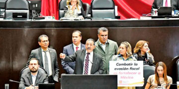 Aumenta el costo de papeles migratorios