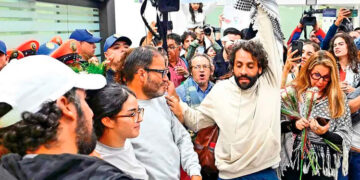 Activan puentes aéreos de auxilio; suman 47 muertos