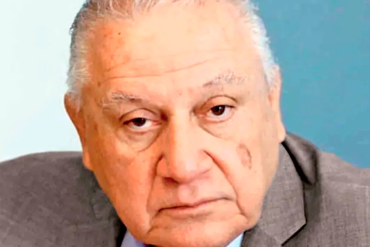 Presentan 37 denuncias en contra de Adán López