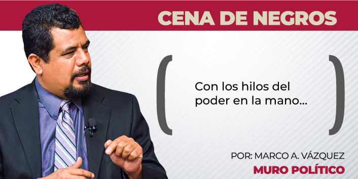 Con los hilos del poder en la mano…