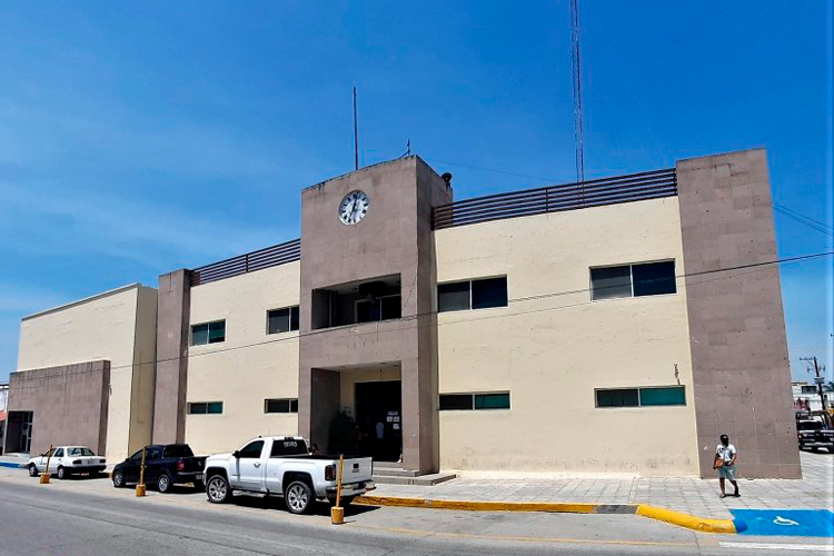 Histórico: la UAT certifica la totalidad de su oferta educativa
