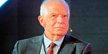 Alzan la mano 43 para la FGR, incluida Godoy