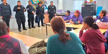 Entrega Patty Chío becas inclusión
