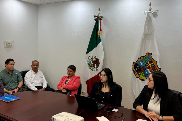 Carmen Lilia reafirma su amor y compromiso con las familias neolaredenses