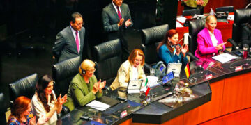 Dan 7 mdp al mes a la cúpula del Senado