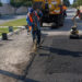 Continúa plan de bacheo en calles de Victoria