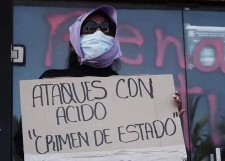 Congreso endurece castigo por ataques con ácido