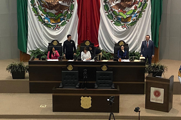 Enfermería desborda demanda en la UAT