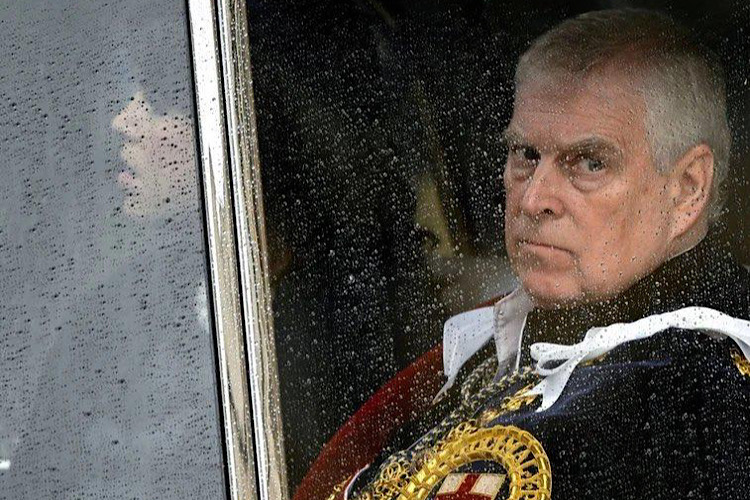 Detienen al expríncipe Andrés, hermano del rey Carlos III en Inglaterra