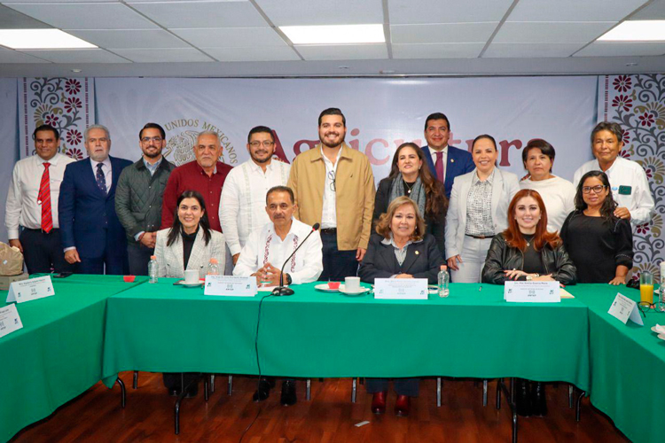 Impulsa rector lazos con la comunidad de la FIC-UAT