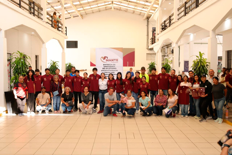 Conmemoran DIF y Municipio Día de la Mujer Mexicana