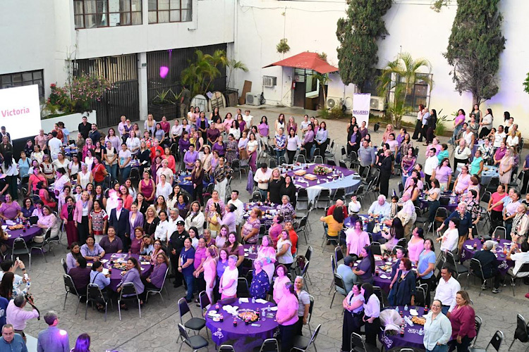 Con su fuerza y capacidad, las mujeres transforman a Victoria: Lalo Gattás
