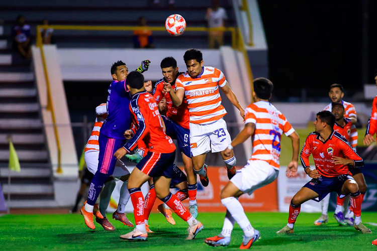 Correcaminos gana y hace vibrar al Marte