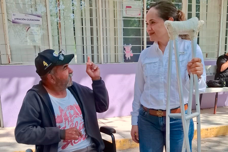 Gobierno Municipal y DIF El Mante apoyan con aparatos funcionales