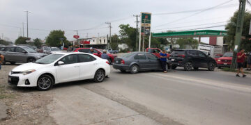 Bloquean carretera Interejidal por falta de agua