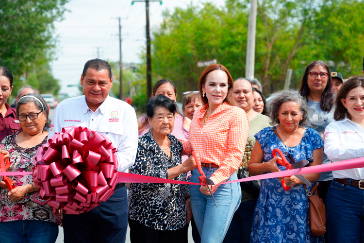 Mejora Gobierno de NLD vialidades en las colonias Palacios, Juárez y Fovissste