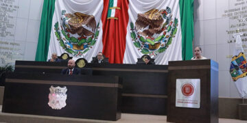 Congreso endurece control y suspenderá a notarios bajo sospecha