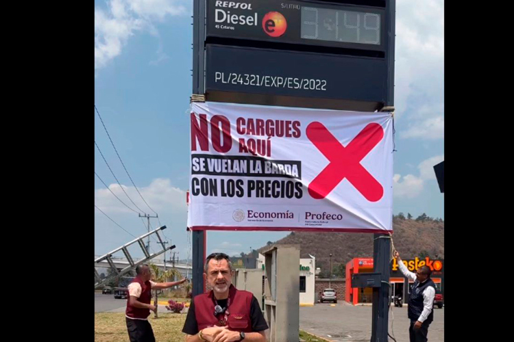 Profeco exhibe gasolineras con precios altos