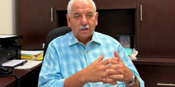 Entrega Patty Chío más apoyos de la Beneficencia Pública y el DIF