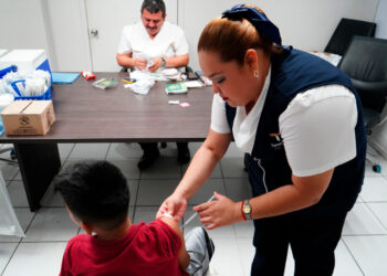 Bloquean carretera Interejidal por falta de agua