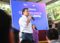 Participa Lalo Gattás en conferencia para erradicar el bullying escolar