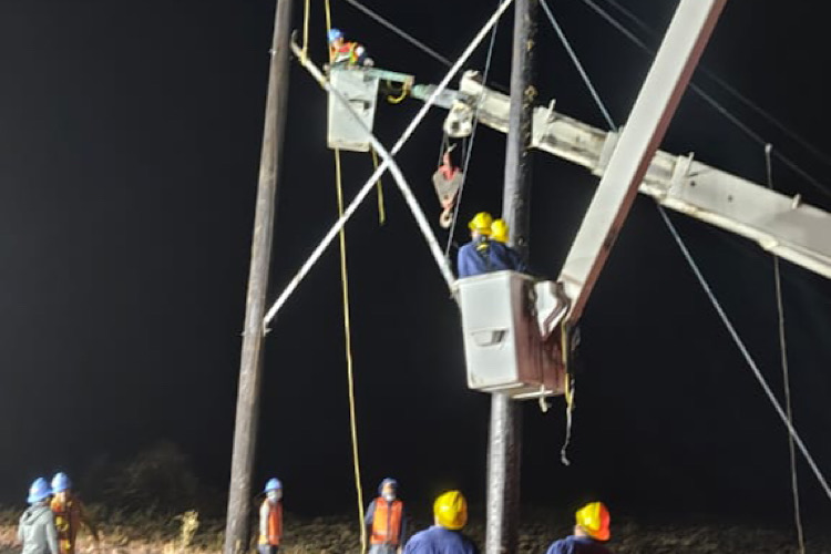 Tormenta deja sin energía a sistema de COMAPA Victoria