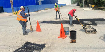 Intensifican acciones de rehabilitación de vialidades en la Capital