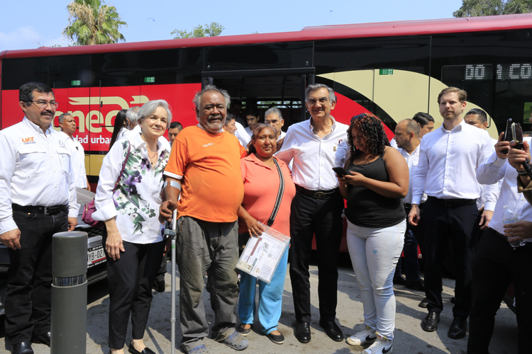 Modernización del transporte público mejorará calidad de vida de los victorenses: Lalo Gattás