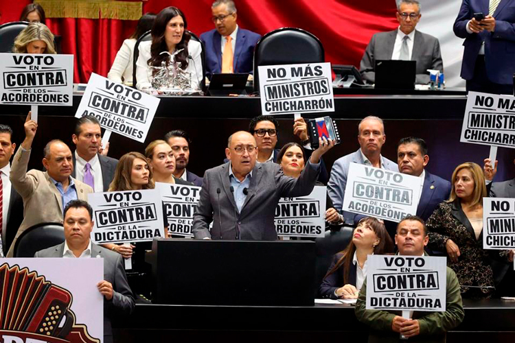 Morena aplaza elección judicial y exhibe fractura interna
