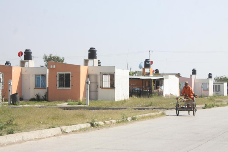 ITAVU deja sin casa y terreno a mujer