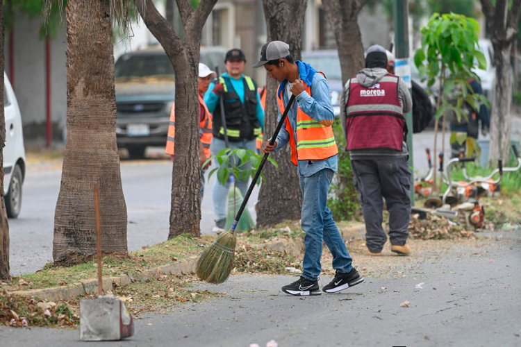 Trabaja gobierno de Gattás en la mejora urbana de la Capital.