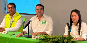 Reconoce Dámaso Anaya labor docente como pilar en la transformación de la UAT