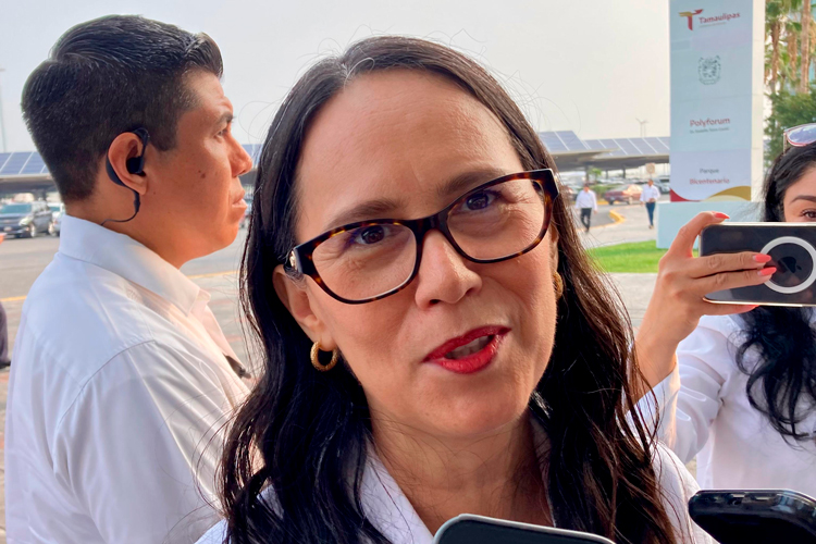 Truena sindicato contra modelo universal de Salud