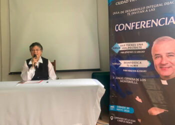 El padre Ángel Espinosa llegará a Victoria con conferencias para jóvenes y familias