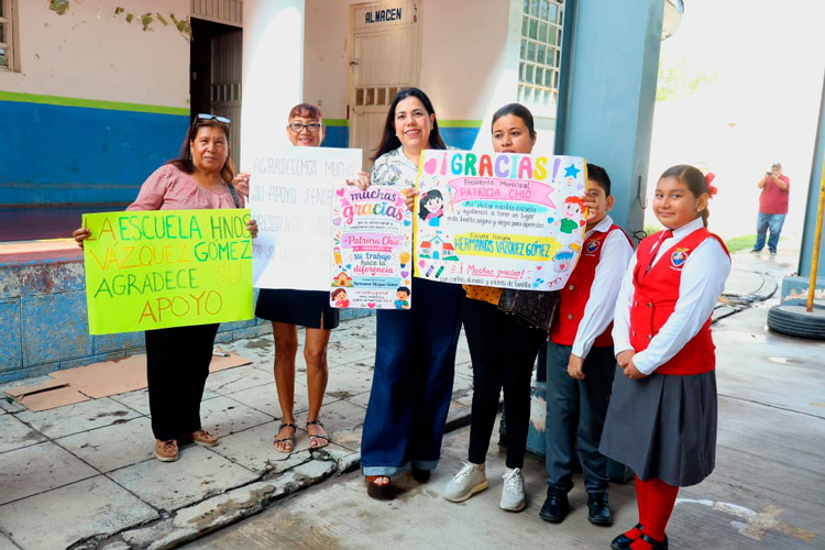 Reconocen a Patty Chío como gran aliada de la educación