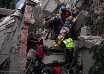 Suman 164 muertos por sismos en Venezuela