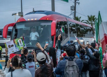 Reciben calurosamente a la selección de Irán en Tijuana