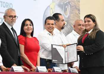 Preside alcalde graduación en el Tecnológico Victoria