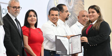 Preside alcalde graduación en el Tecnológico Victoria