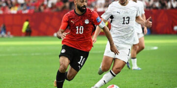 Egipto avanza a la ronda de eliminación de un Mundial