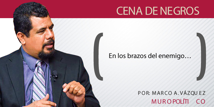 En los brazos del enemigo…