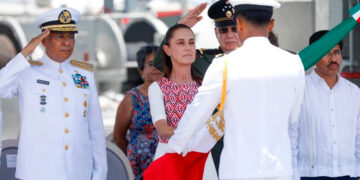 Alcalde Lalo Gattás evalúa y refuerza estrategia de recolección y limpieza en Victoria.