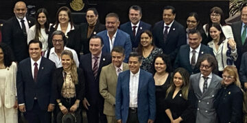 Del escenario al Congreso… los autores brillaron
