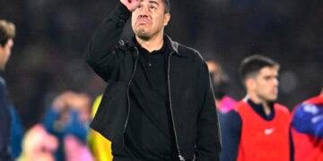 Mexicanos desafían prohibición de la FIFA; portan máscaras en el Inglaterra vs Croacia