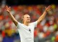 Haaland, héroe otra vez para Noruega, que se mete en octavos de final del Mundial