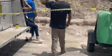 Padre busca a su hijo en Segunda Línea de acueducto