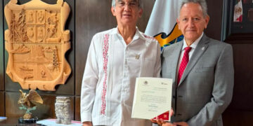 Ricardo Guerrero asume tercera transición en Salud